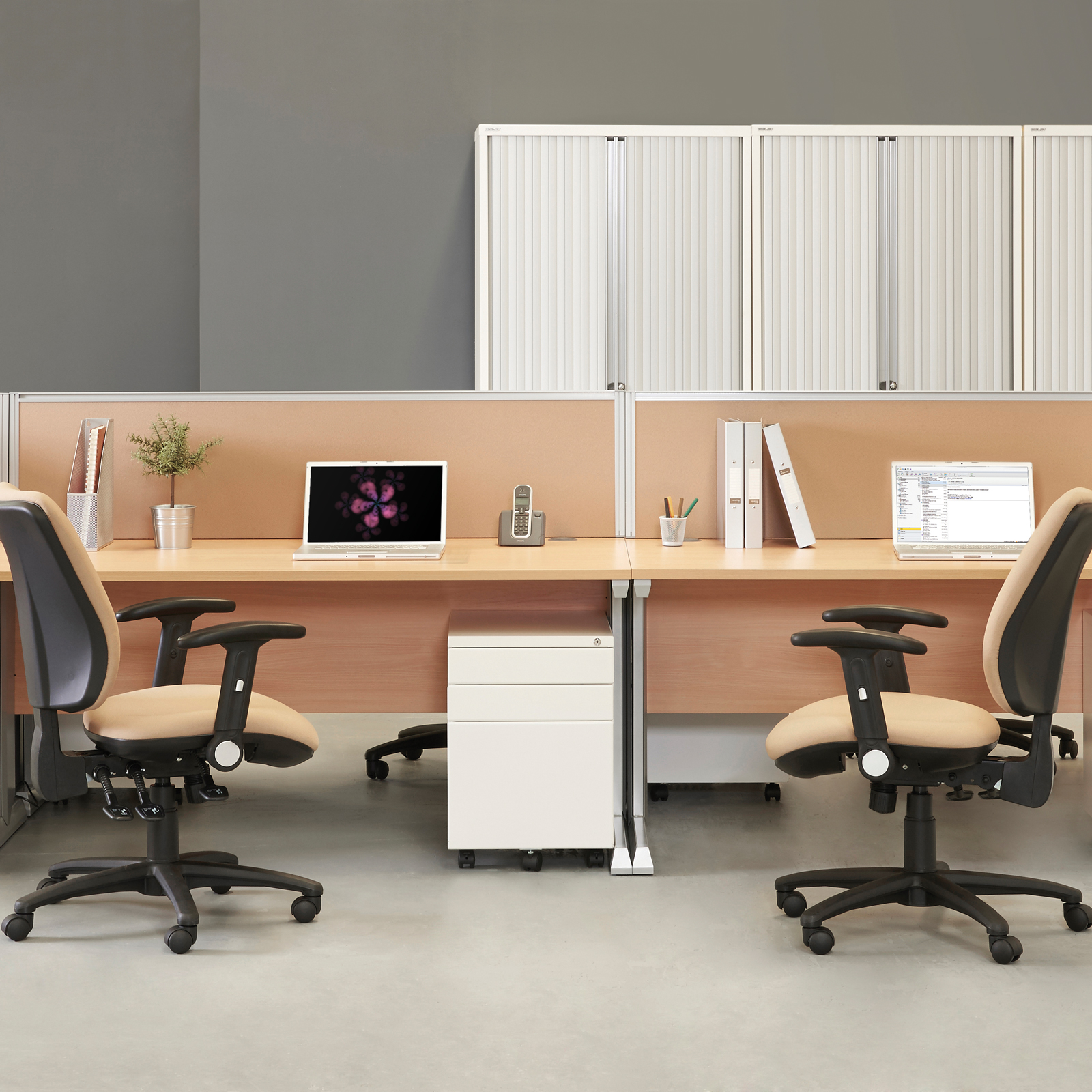 Vivo left hand wave desk 1600mm - white frame, White Top